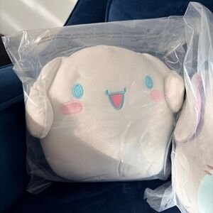 Squishmallows Original Sanrio 8-Inch Cinnamoroll